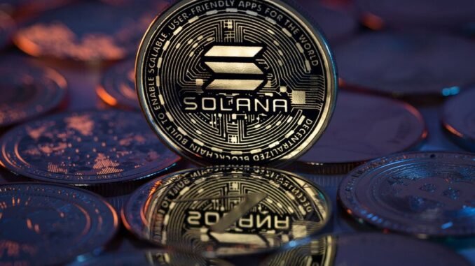 SOL Dips 4% Following Solana Network Outage