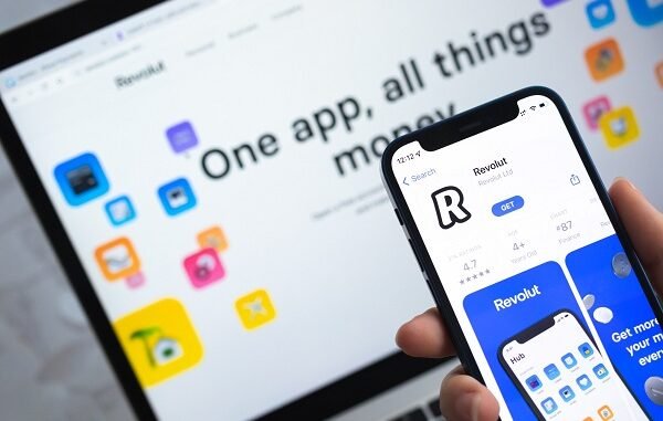 Revolut and MetaMask unveil 'Revolut Ramp' for seamless crypto transactions